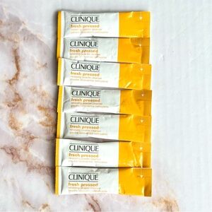 🟠 Clinique Fresh Pressed Renewing Powder Cleanser - Set of Seven, 7 x 0.5 ml